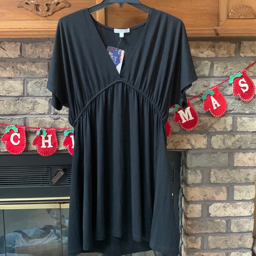 Womens black knit v neck dress. Brand new with tags size xl